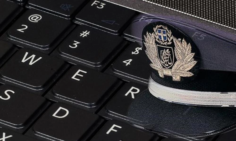 Προσοχή! Χάκερ παρουσιάζεται ως αρχηγός της ΕΛ.ΑΣ.